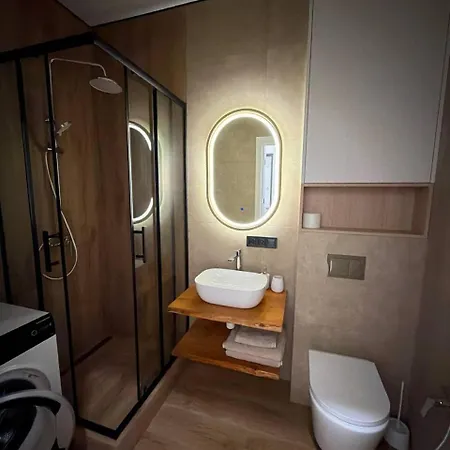 Apartment затишні, нові біля моря Odessa