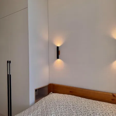 Apartment затишні, нові біля моря *